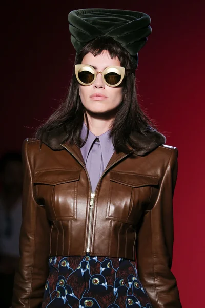 Look 13